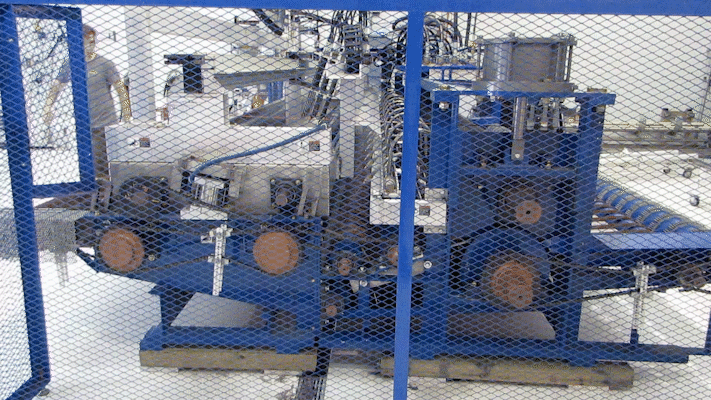 Mor Machine - Form the side